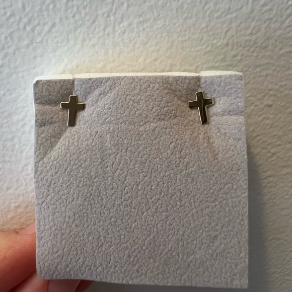 NWT Bon Levy 14K Yellow Gold Cross Stud Earrings - Picture 2 of 8